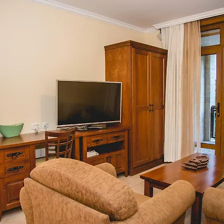 Apartment Green Paradise By With Parking